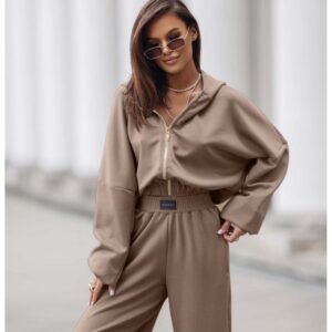 49da6ba7a41a200610e35830458a0fa980b7fbe6 Stylowy komplet dresowy z tencelu MIKKA – mocha mousse