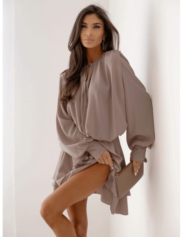 5bc61d9d5a80950b75d51a16cb2e844067d19180 Rozkloszowana sukienka mini CLEO – mocha mousse