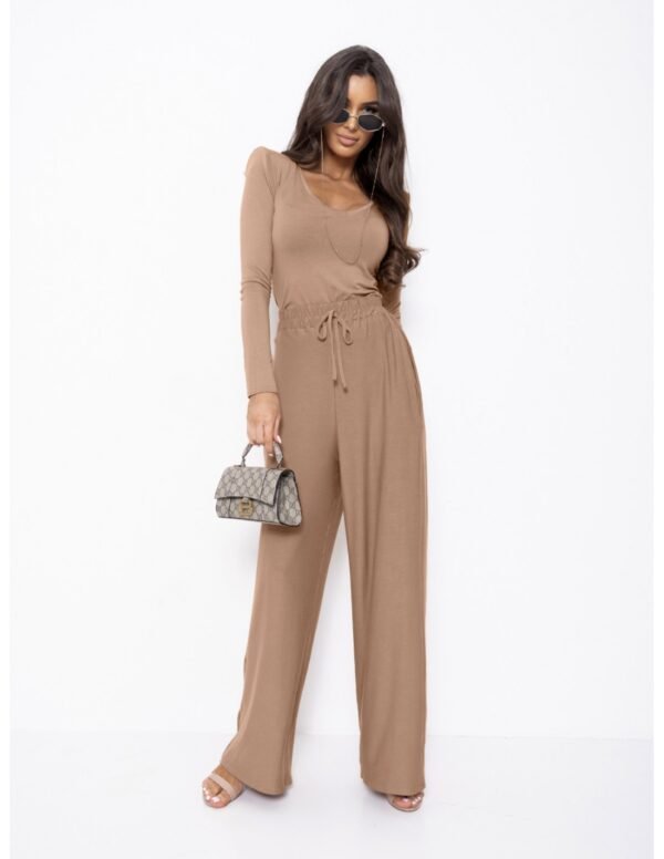 6072d8d702d8e85f30682adaaf105c6cdc8e79ee Komplet z wiskozy bluzka i szerokie spodnie AGRA – cappuccino mocca