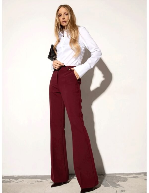 7f4e3c781d212f4afe42bb0f0e2623b955a42020-1 Eleganckie szerokie spodnie z kantem RENEA – bordowe