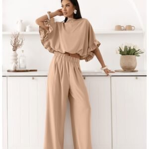 f56a51d9f7077fb0bec5b7e1e911fe76bb94da26 Komplet bluzka oversize i szerokie spodnie MARISSA – beżowy