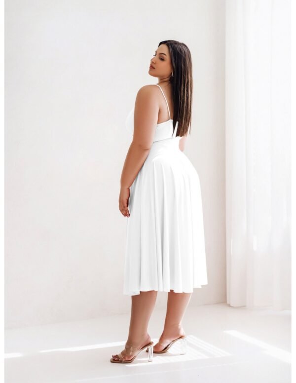 20e7f35c61a3f3ec0f562fbdc417ce5eada61eb2-1 Sukienka midi PLUS SIZE na ramiączkach AGNES – biała