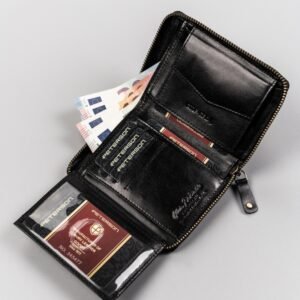 fd3bf779f7658b361da38d7d02b0a6590a9f7c5b Skórzany portfel męski o karbowanym wykończeniu – Peterson